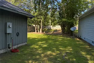 2723 Rivercliff Rd, Fayetteville, NC 28301 - Photo 16