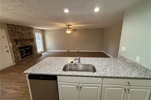 6791 Seaford Dr, Fayetteville, NC 28314 - Photo 6