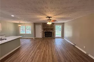 6791 Seaford Dr, Fayetteville, NC 28314 - Photo 2