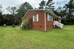 345 W Pungo St, Belhaven, NC 27810 - Photo 2