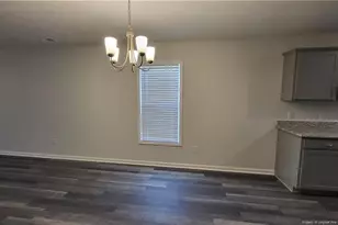 105 Pineridge Dr, Lumberton, NC 28358 - Photo 6
