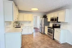 4232 Bartlet Glen Ln, Fayetteville, NC 28306 - Photo 8