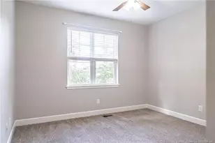 125 Bree Ct, Aberdeen, NC 28315 - Photo 14