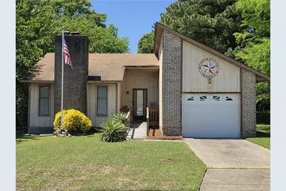 556 Glensford Drive, Fayetteville, NC 28314 - Photo 1