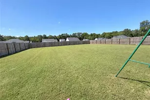 132 Presley St, Raeford, NC 28376 - Photo 20