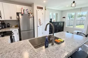 132 Presley St, Raeford, NC 28376 - Photo 6