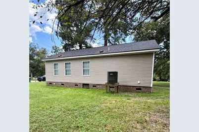 316 Edens Avenue, Lumberton, NC 28358 - Photo 2