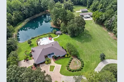 101 Elizabeth Road, Elizabethtown, NC 28337 - Photo 1