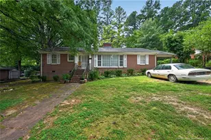 1053 Hargrove St, Henderson, NC 27536 - Photo 1