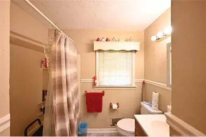 1053 Hargrove Street, Henderson, NC 27536 - Photo 16
