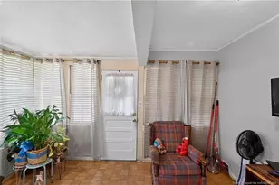 1053 Hargrove St, Henderson, NC 27536 - Photo 4