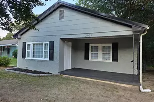 2031 Womble Dr, Fayetteville, NC 28306 - Photo 2