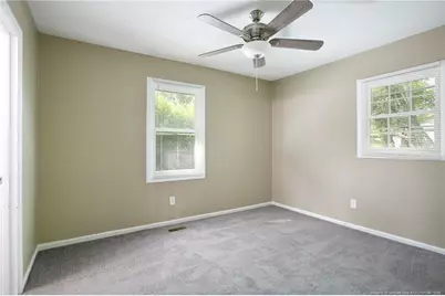 912 Spellman Drive, Fayetteville, NC 28311 - Photo 6