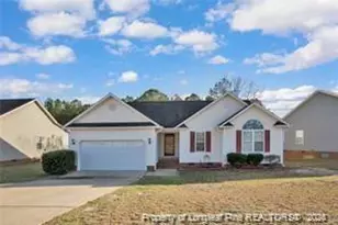 5239 Wallbrook Dr, Fayetteville, NC 28306 - Photo 1