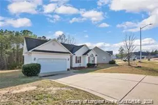 5239 Wallbrook Dr, Fayetteville, NC 28306 - Photo 2