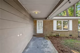 733 Goodyear Dr, Spring Lake, NC 28390 - Photo 6