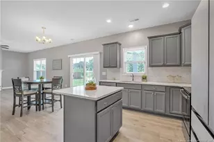 4700 Scenic Pines Dr, Hope Mills, NC 28348 - Photo 16