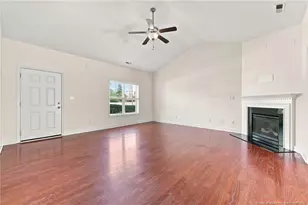 634 Collinwood Dr, Raeford, NC 28376 - Photo 6