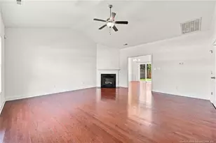 634 Collinwood Dr, Raeford, NC 28376 - Photo 4