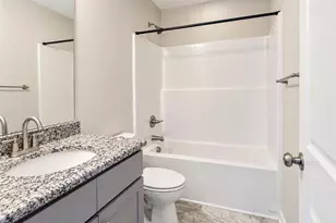 4050 Racking Horse Rd, Hope Mills, NC 28348 - Photo 18