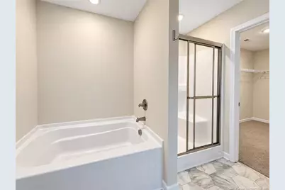 4050 Racking Horse Road, Hope Mills, NC 28348 - Photo 16