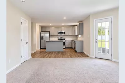 4050 Racking Horse Road, Hope Mills, NC 28348 - Photo 6