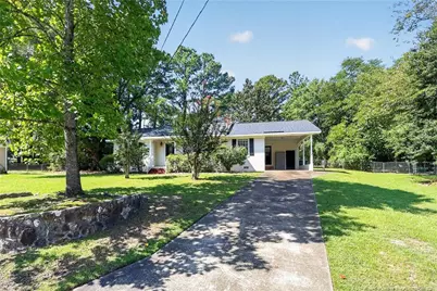 2817 Trentwood Court, Fayetteville, NC 28304 - Photo 2