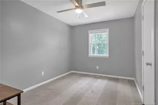 130 S Ingleside Dr, Fayetteville, NC 28314 - Photo 14