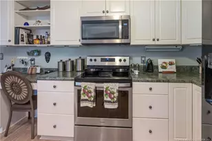 295 Sprunt Dr, Clinton, NC 28328 - Photo 10