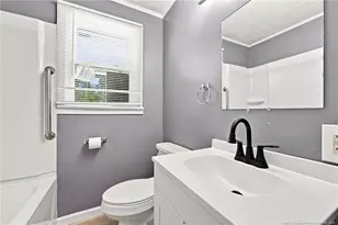 506 Stetson St, Clinton, NC 28323 - Photo 8