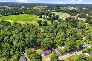 506 Stetson St, Clinton, NC 28323 - Photo 6