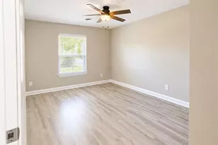 5717 Trevino St, Hope Mills, NC 28348 - Photo 18