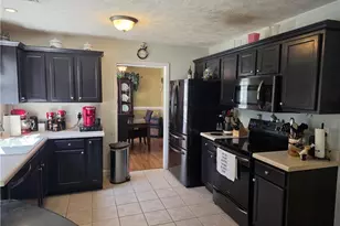 247 Valley View Ct, Sanford, NC 27332 - Photo 10