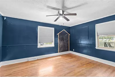 410 W McLean Street, Saint Pauls, NC 28384 - Photo 34