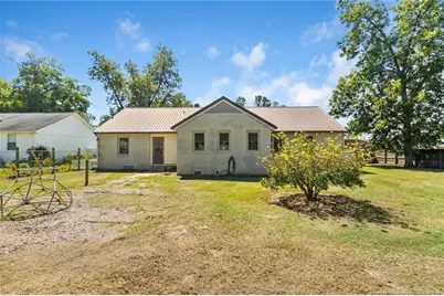 410 W McLean Street, Saint Pauls, NC 28384 - Photo 42