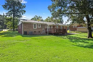 263 Brewster Dr, Fayetteville, NC 28303 - Photo 4