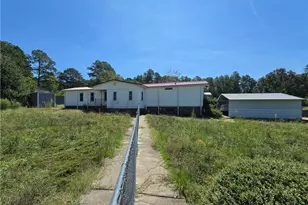 237 Russellville Ct, Fayetteville, NC 28306 - Photo 2