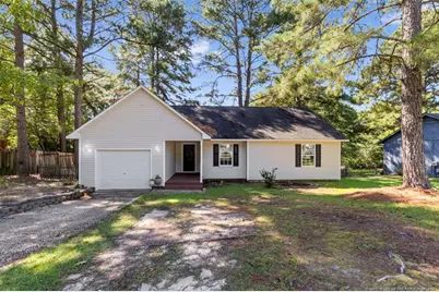861 Danish Drive, Fayetteville, NC 28303 - Photo 2