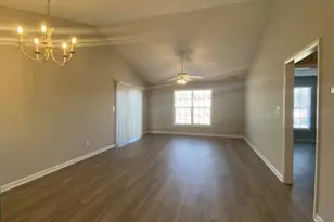 4753 Banks Ct, Hope Mills, NC 28348 - Photo 8