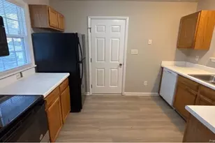 4753 Banks Ct, Hope Mills, NC 28348 - Photo 4