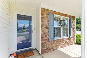 399 Fairfield Cir, Raeford, NC 28376 - Photo 2