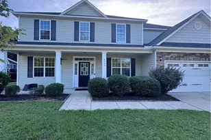 4455 Jockey Whip Ln, Hope Mills, NC 28371 - Photo 1