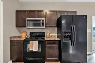 720 Broad Dr, Raeford, NC 28376 - Photo 14