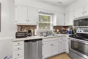 936 Brookridge Dr, Fayetteville, NC 28314 - Photo 10