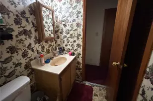 178 Sunshine Ln, Clinton, NC 28328 - Photo 10