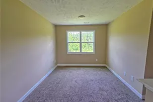 5524 Tolarsville Rd, Saint Pauls, NC 28384 - Photo 4