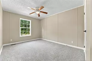 201 Castle Creek Dr, Raeford, NC 28376 - Photo 38