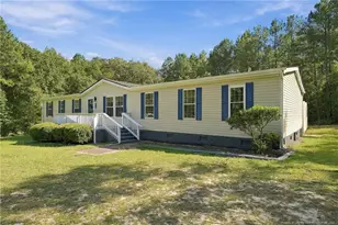 201 Castle Creek Dr, Raeford, NC 28376 - Photo 2