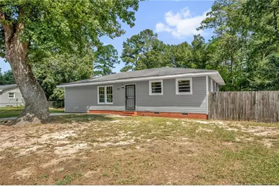 136 Bladen Circle, Fayetteville, NC 28312 - Photo 2