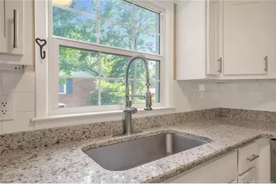 512 Dashland Drive, Fayetteville, NC 28303 - Photo 8